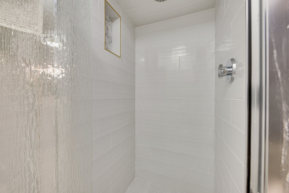 1 Mi to Downtown: Salem Vacation Rental!