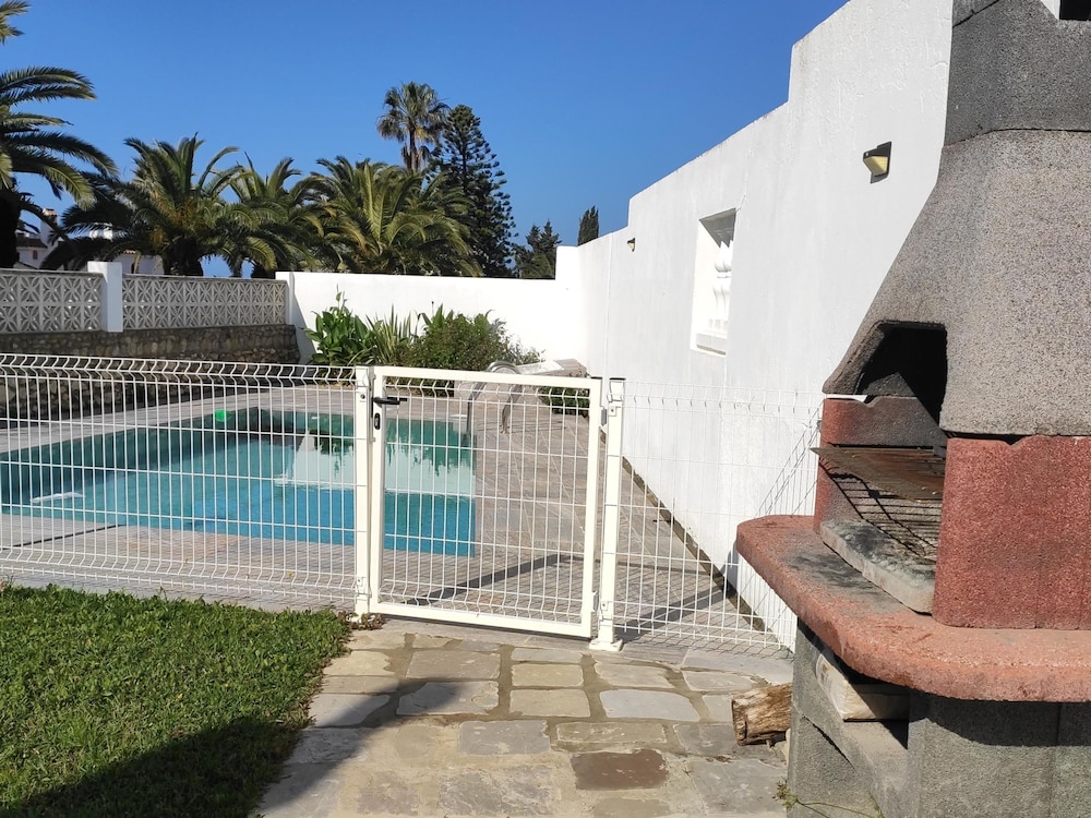 Calma Holiday Home 22606