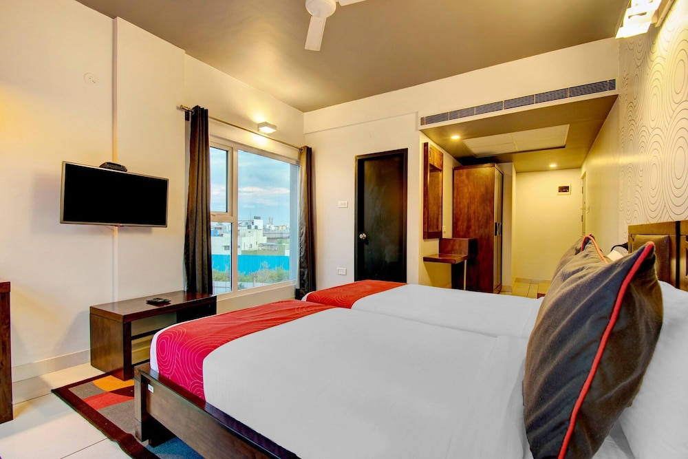 Elite Stays at Ulsoor Near Halasuru Metro Station
