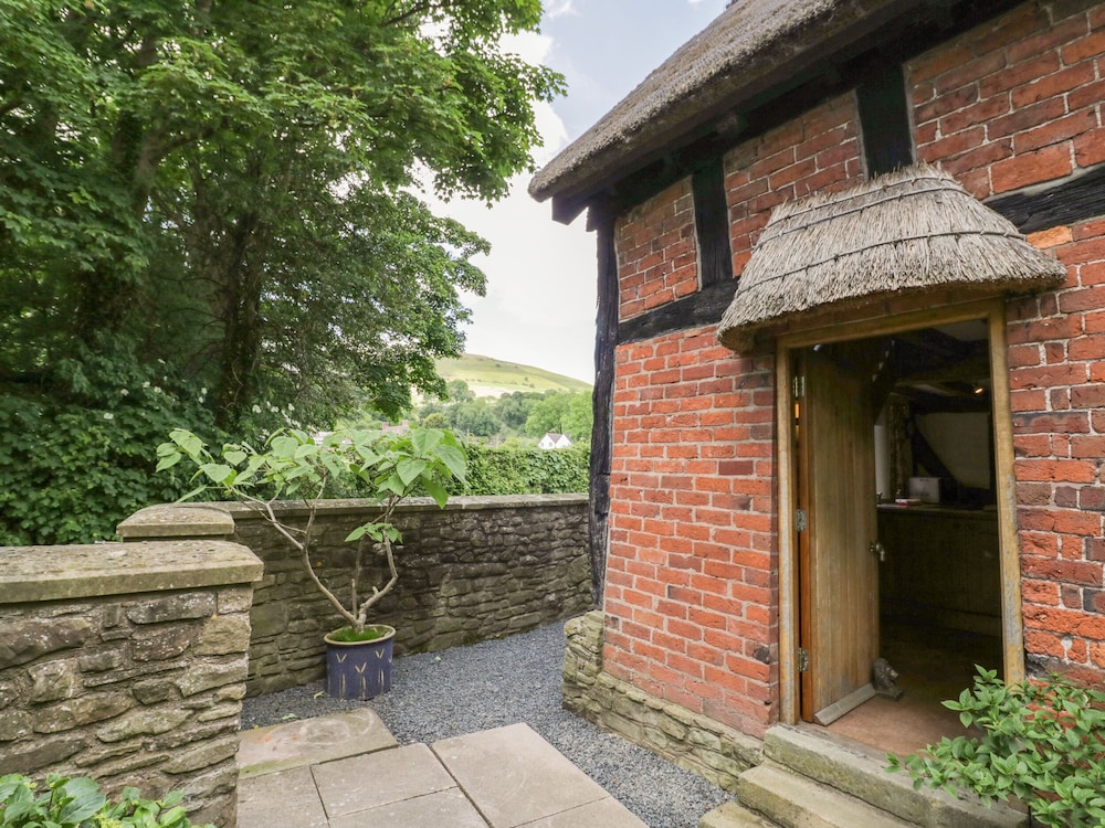 Manor Cottage