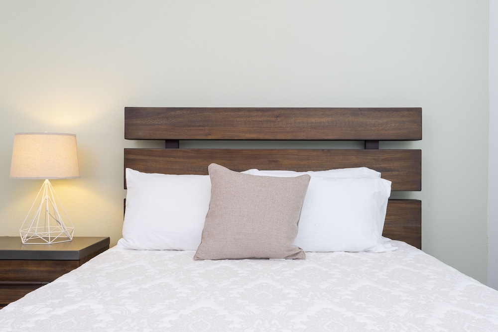 Gorgeous 5 Bd w/ Pool Close to Disney @ Champions Gate 948 - Image 3