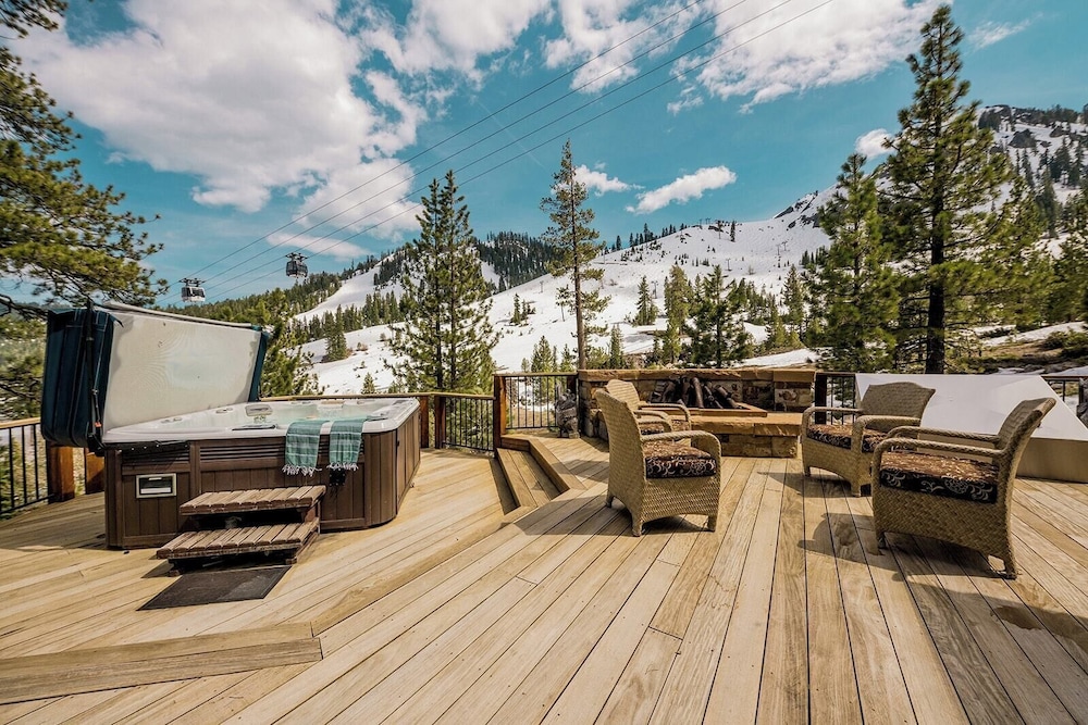 Bronson by Avantstay Luxurious Home On The Slopes! view 5