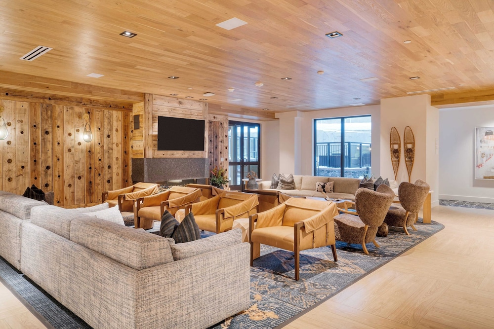 Luxe 3bdr Near Vail w/ Views Gym, Pool, Game Room Alpine Oasis at Frontgate