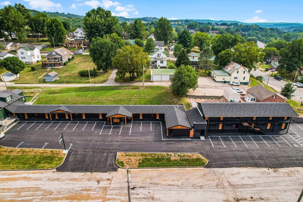 The Hermann Motel