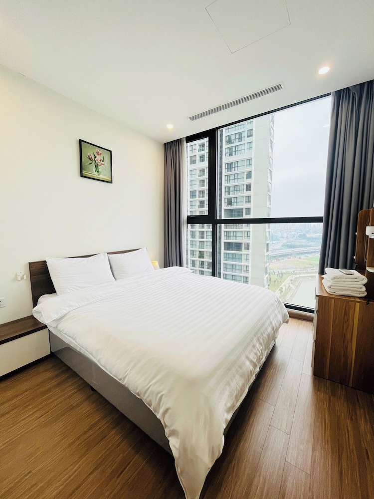 Sunny - Vinhomes Skylake Residences