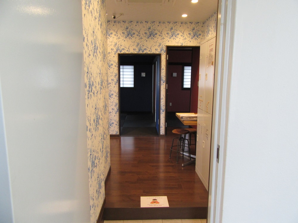 Guest house TIGA - Hostel
