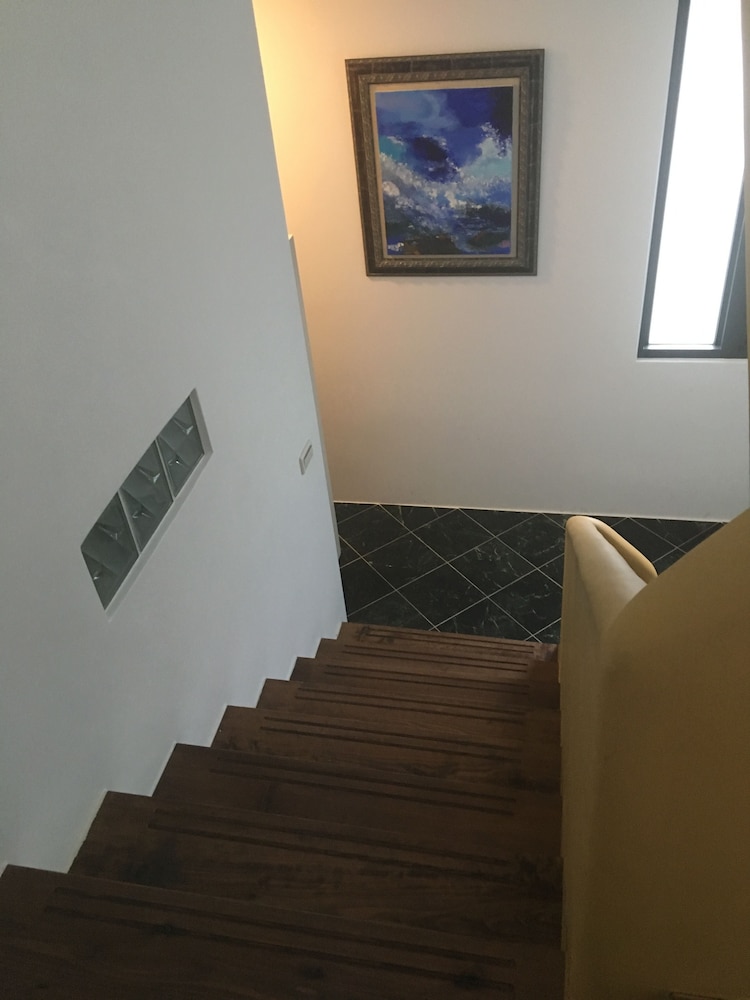 Loha Family Beachside Homestay