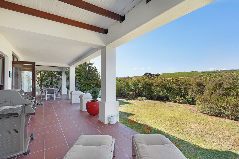 Winelands Golf Lodges at De Zalze