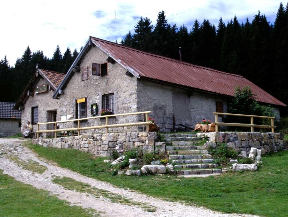 Photo 47