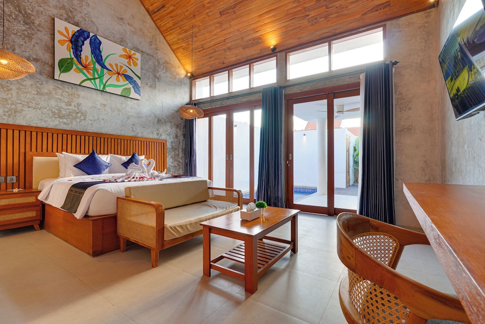 LaLuxe Villa and Residence