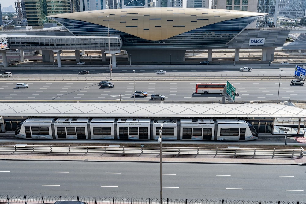 Dubai Marina - Stunning Huge 4 Bedroom Apts Near JBR - Gym - Pool - Parking by Sojo Stay