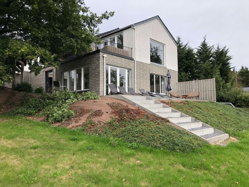 Luxury Villa Near Durbuy