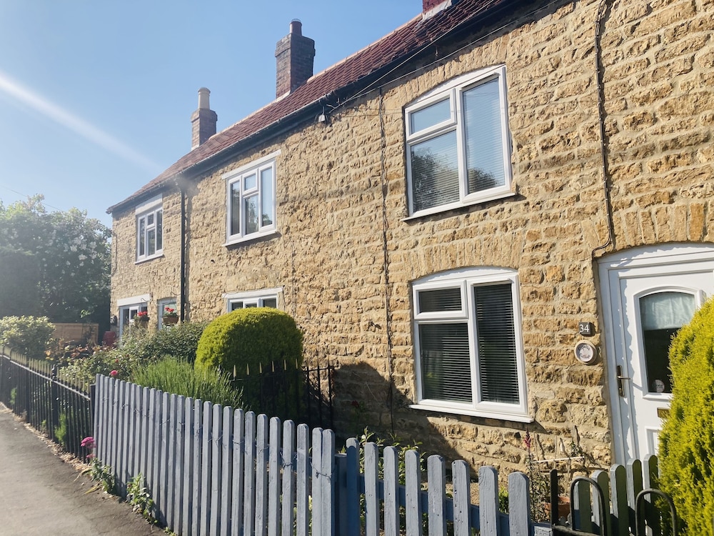 Capella Cottage, 2 Bedroom, Sleeps 4