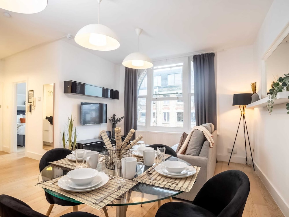 Premier Three Bedroom Bliss City View Shoreditch