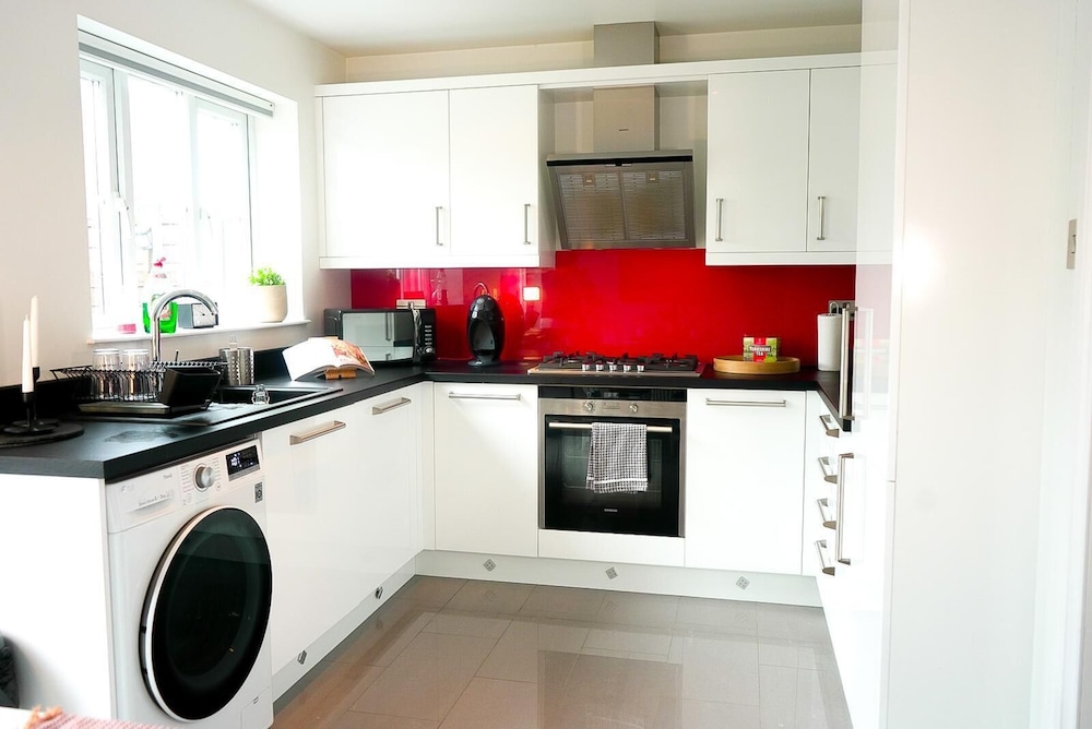 New Build Dickins Heath view 5
