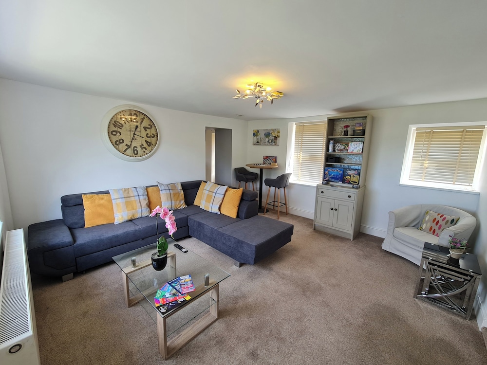 Sea View Cottage Near Snowdon & Coastal Trails