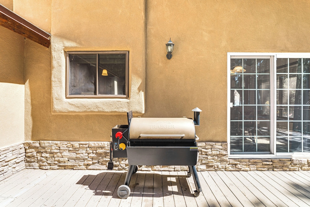 Walk to Lake & Trails: Angel Fire Home w/ Deck!