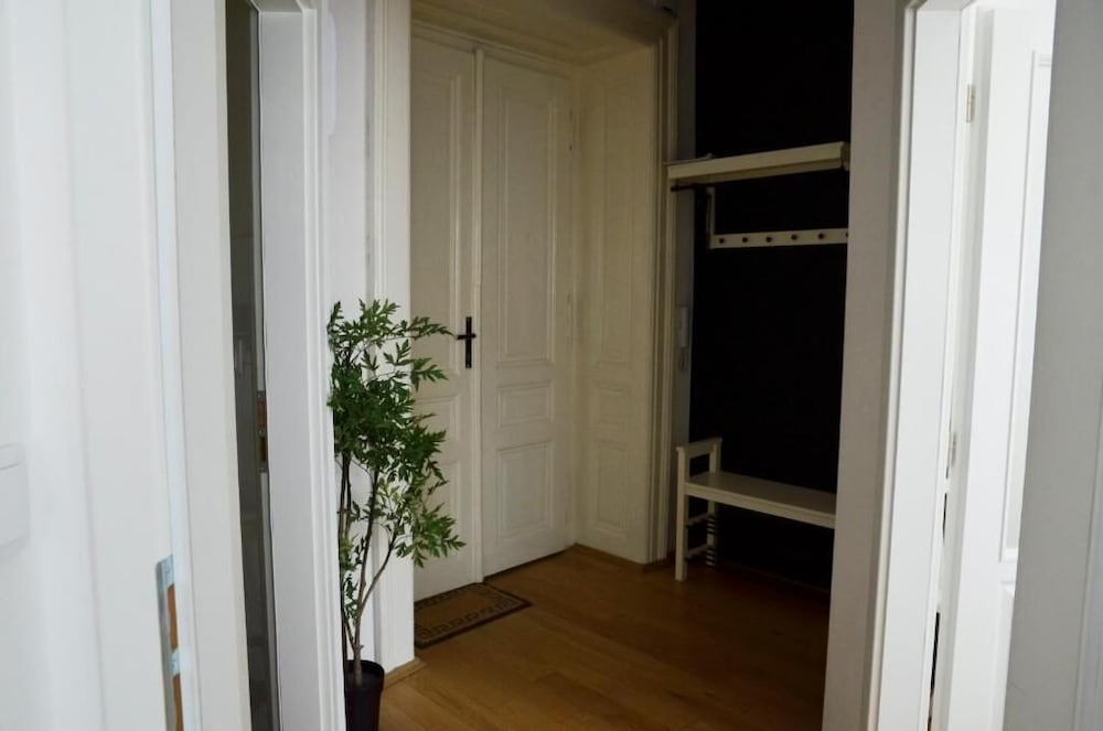 The Republic Garden - Hostel