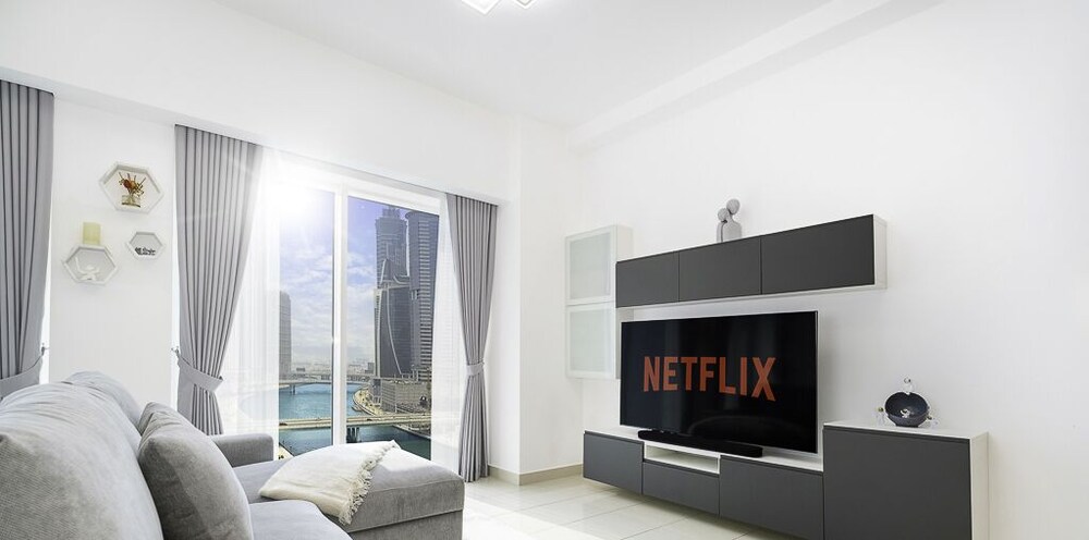 LUX The West Wharf Canal View Suite