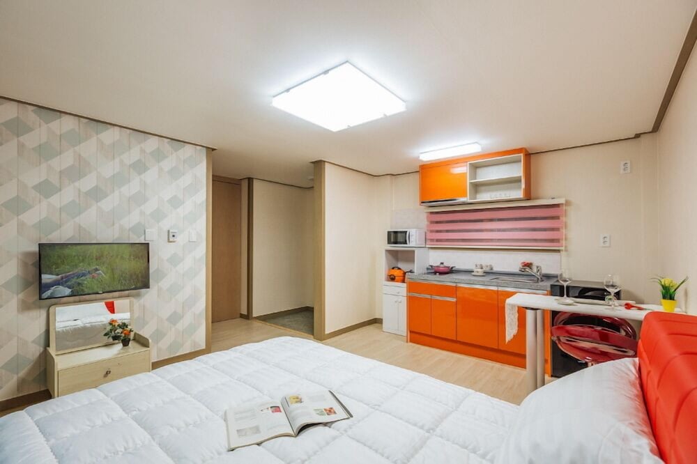 hotel room