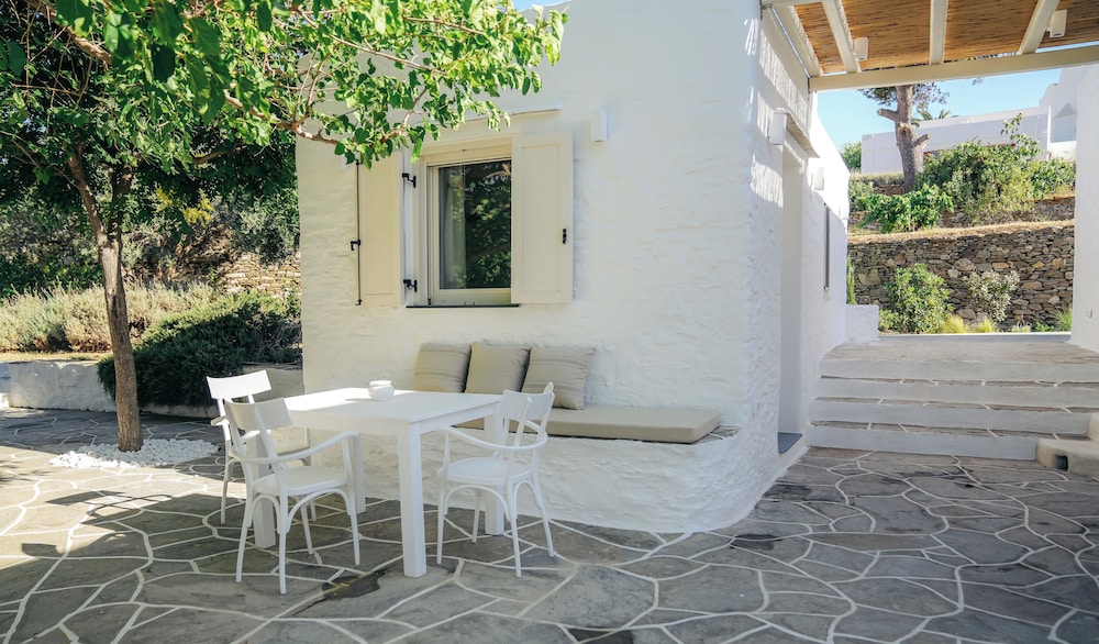 Rabagas Suites