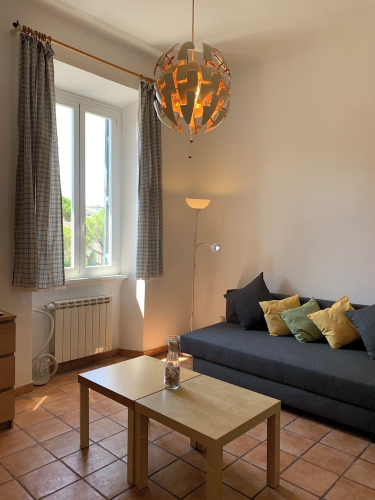 Flat nearby Vaticano - Caracciolo 4