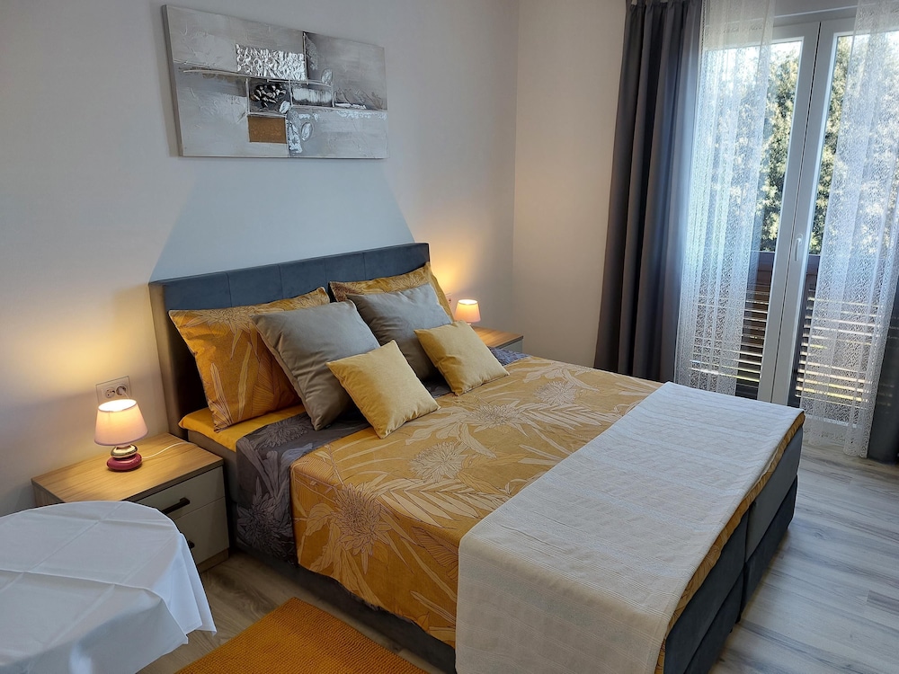 Room Violeta view 3
