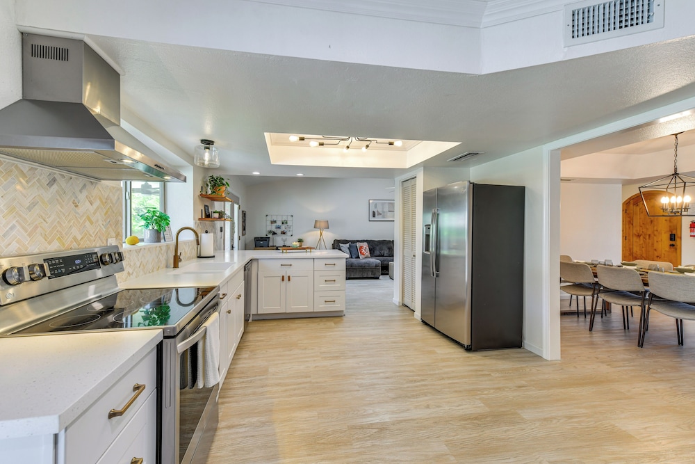 Spacious Desert Oasis in Mesa w/ Private Pool!
