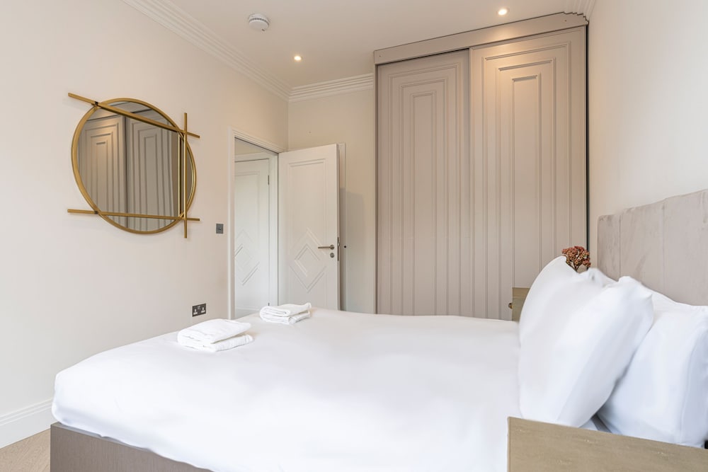 Luxury Apartments Near Harrods and the Science Museum