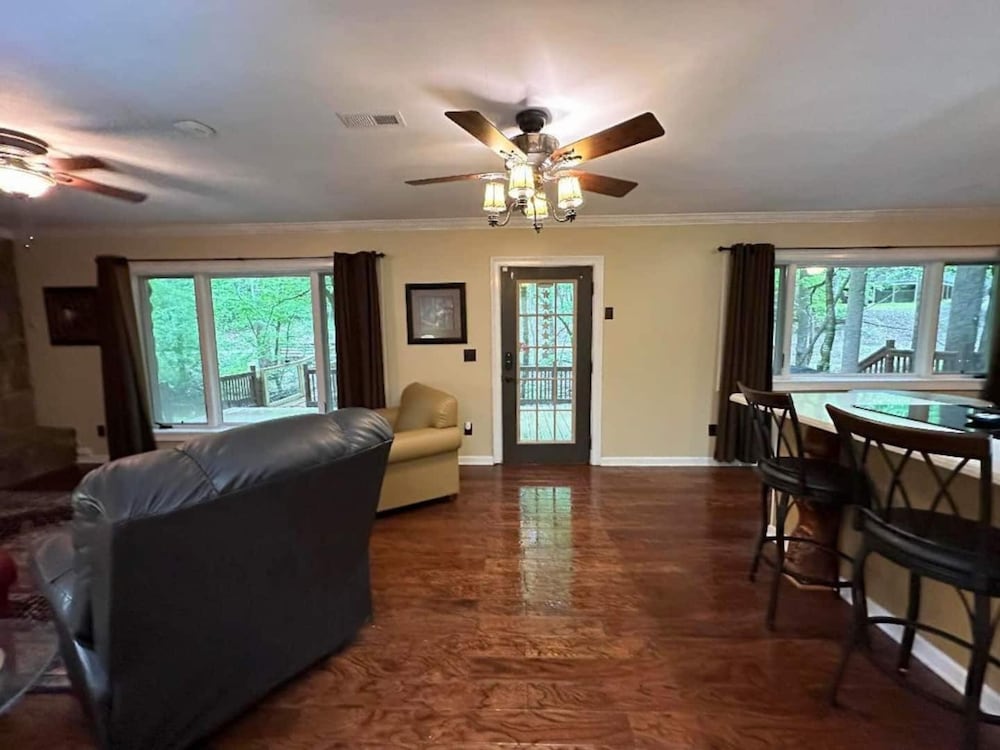 Mountain View Bliss - Cozy 1BR Cabin view 2