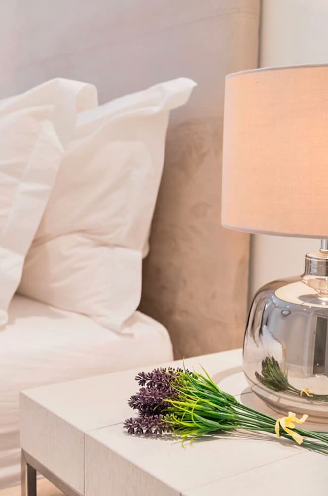 Luxe 4-bed Mews Home - 10 min to Harrods