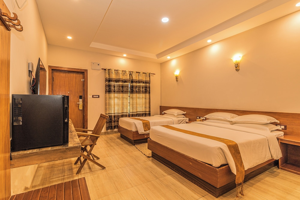 Munal and Mayur Resort