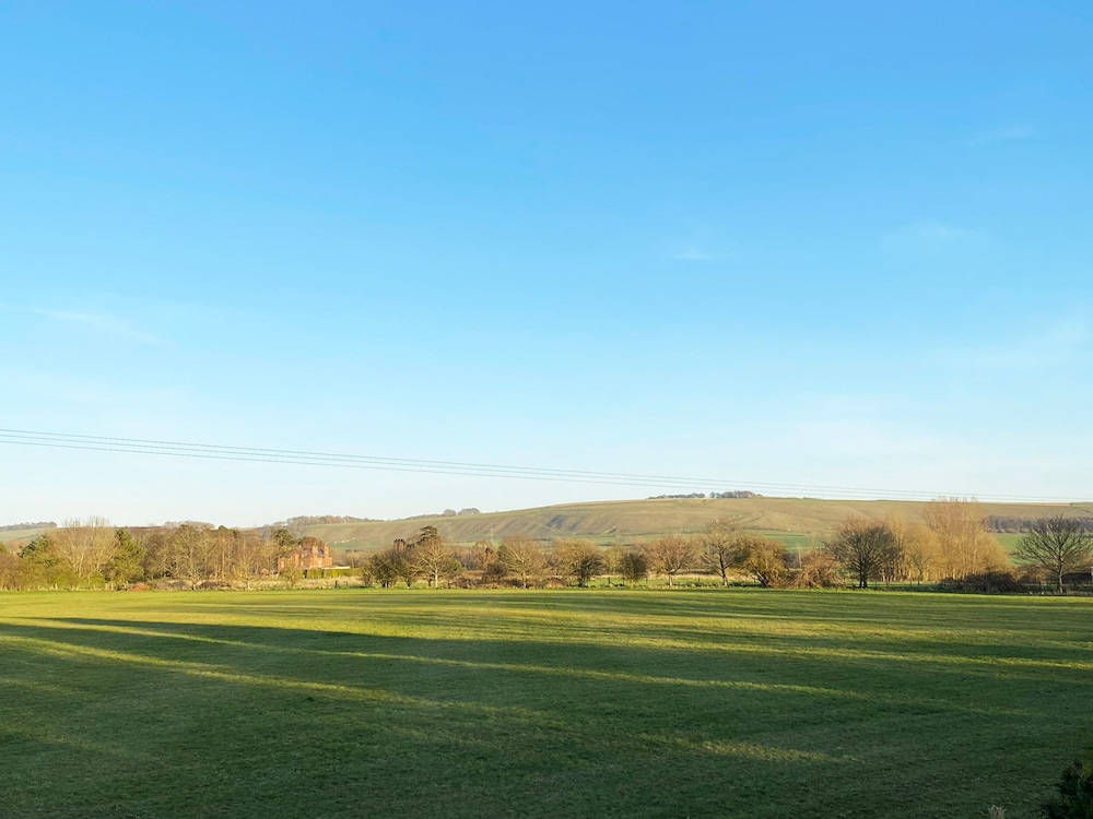 Vale Lodge