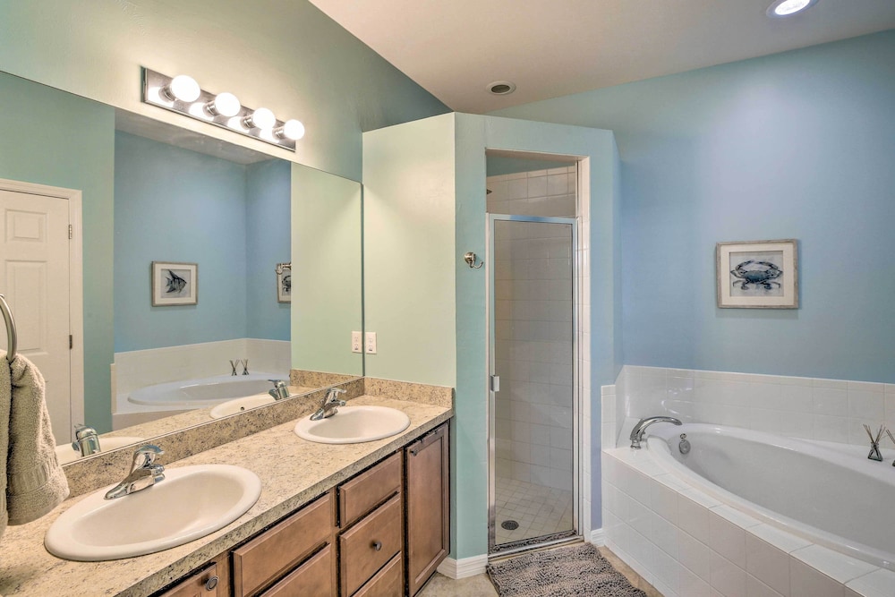 Sunny Cape Coral Home w/ Private Pool Lanai - Property Image 35