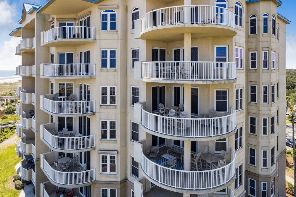 21 Ocean Place 3 Bedroom Condo