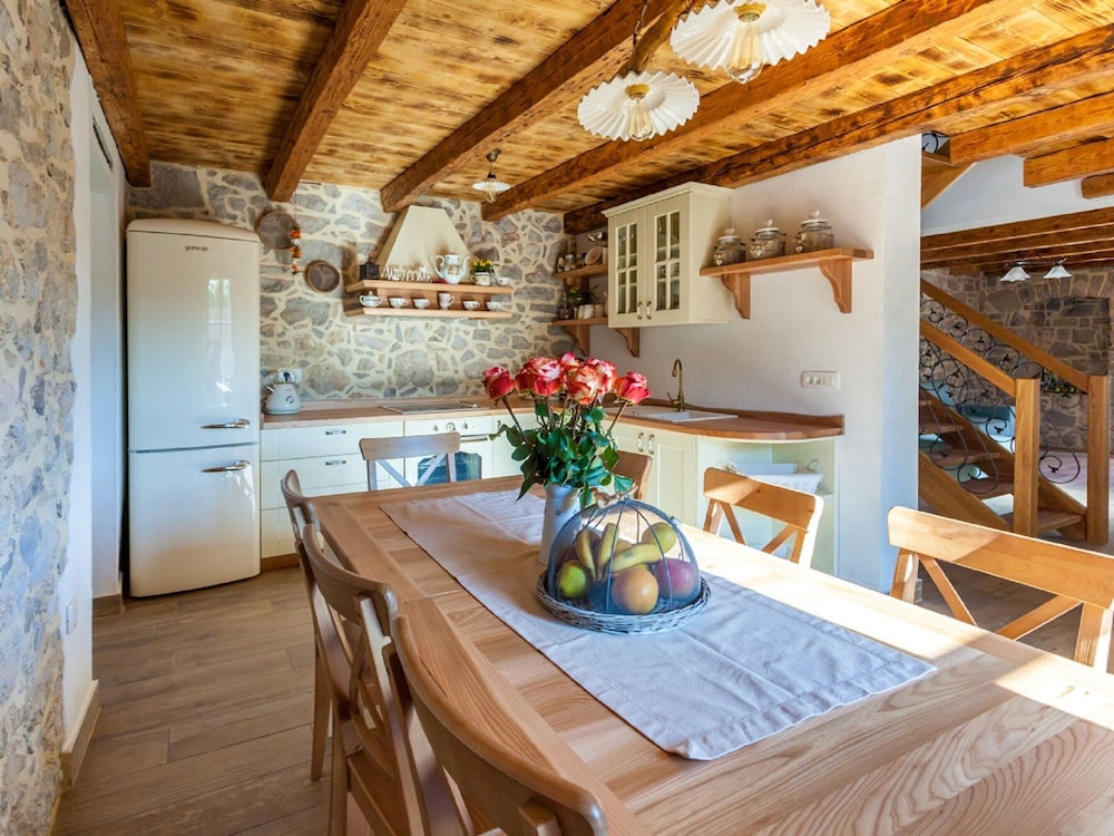Gorgeous Villa With Private Swimming Pool and Covered Terrace view 4