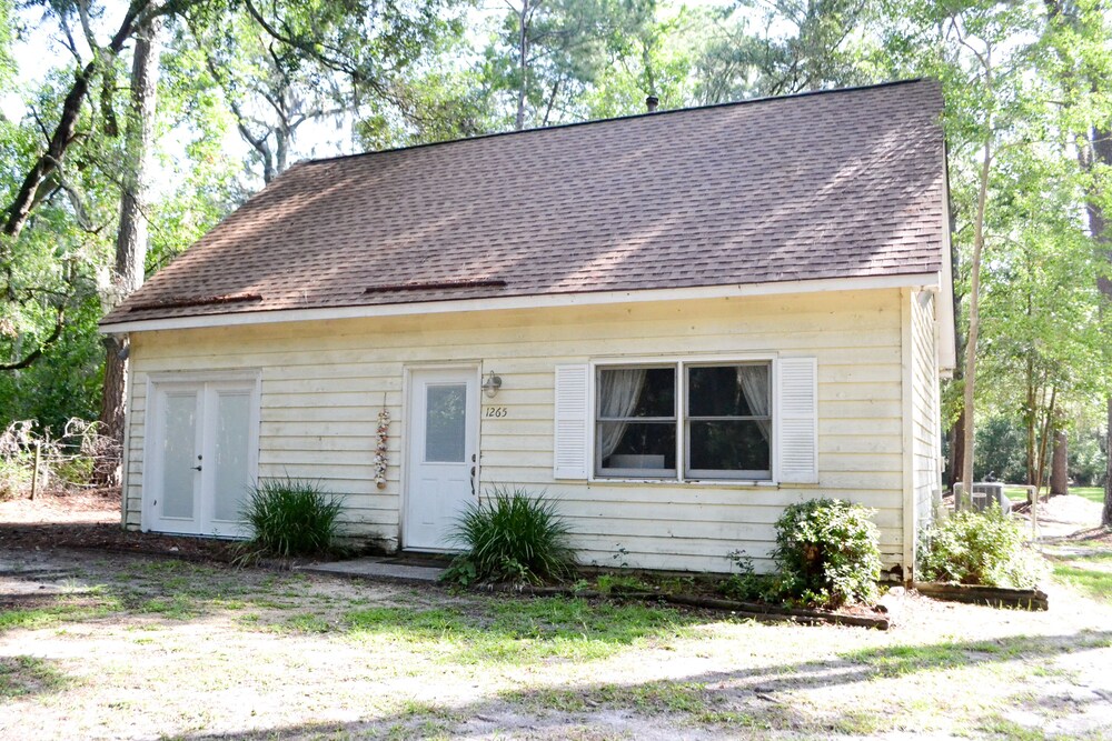 Quiet Coastal Home Savannah Ft Stewart GA