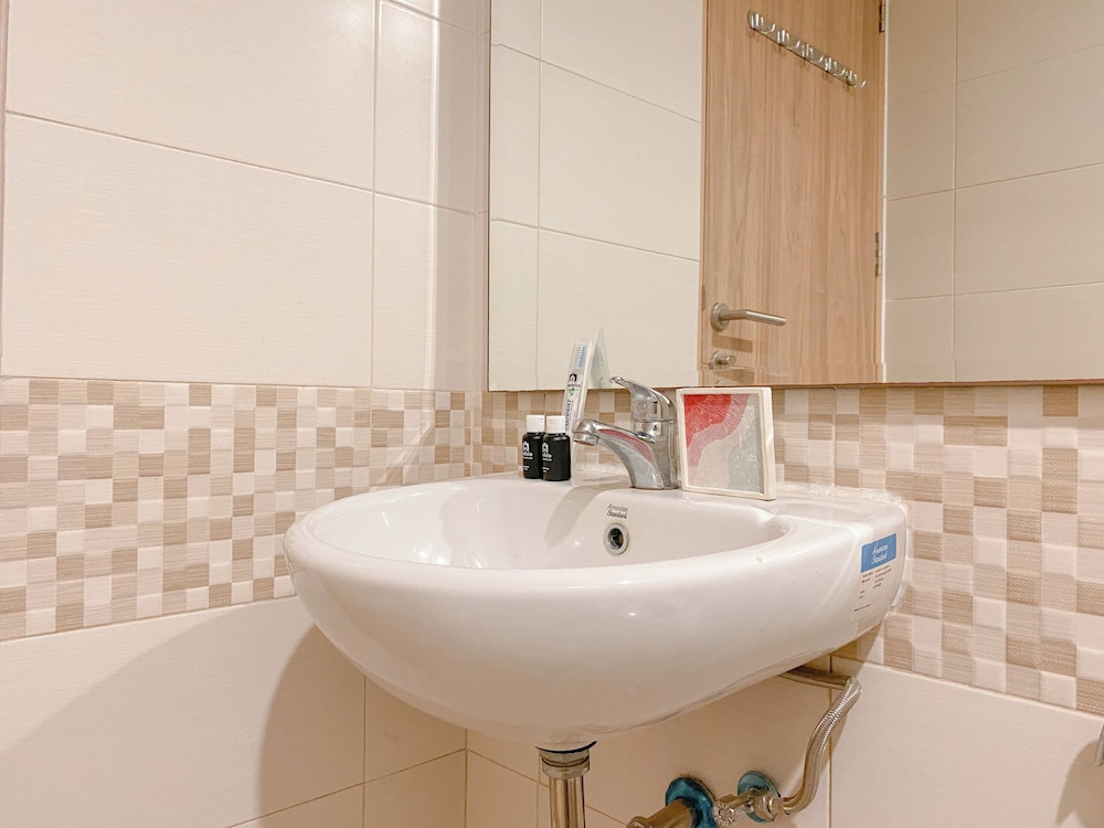 Good Choice and Homey 2BR Apartment Tamansari Iswara