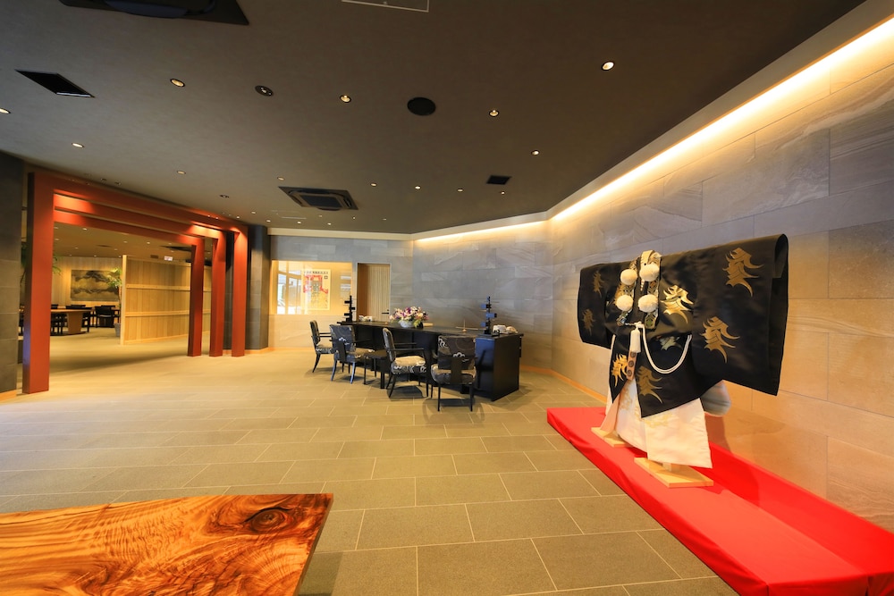 Narita Vacations - WAQOO Naritasanmonzen - Property Image 4