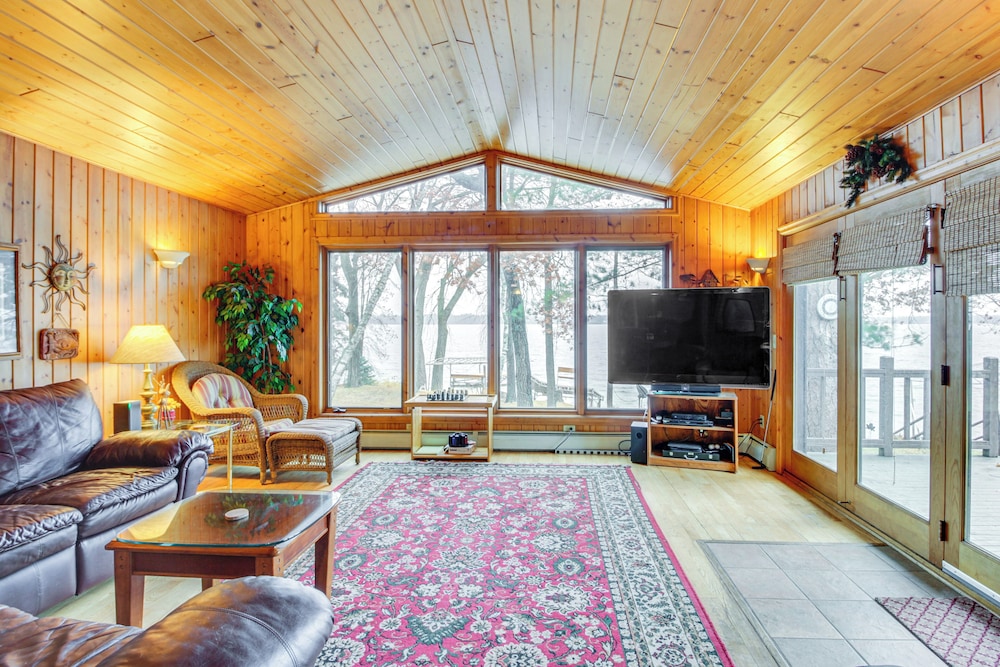 Scenic Cabin w/ Private Beach in Crosslake!