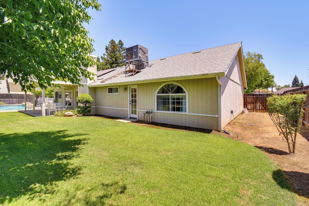 Clovis Family Home: Private Pool, Near Old Town!