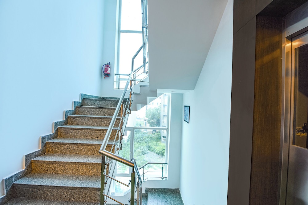Fabhotel Harnoor House