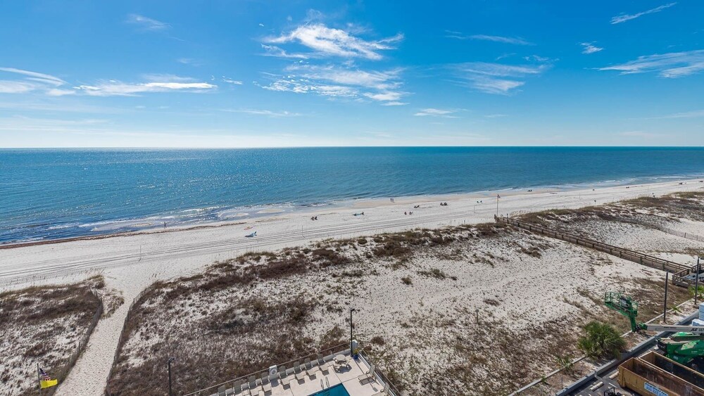 Island Winds East 707 2 Bedroom Condo