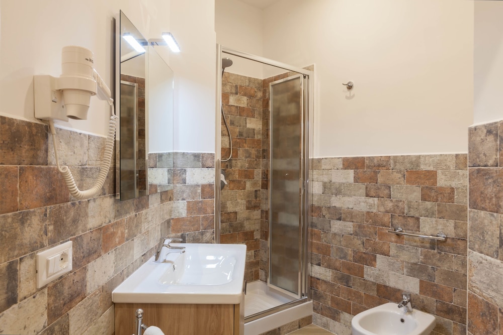 Donna Margherita Rome Suite & Rooms