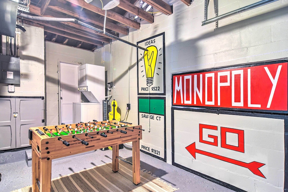 Family-friendly Clearwater Home w/ Game Room!