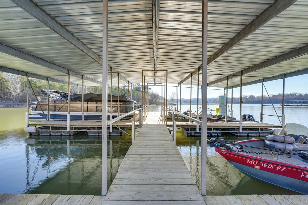 Hike, Boat, Fish & More: Table Rock Lake Cottage