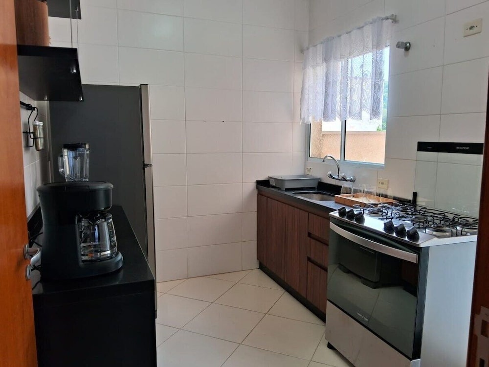 Apto Prédio Costa 1 c/ garagem no centro