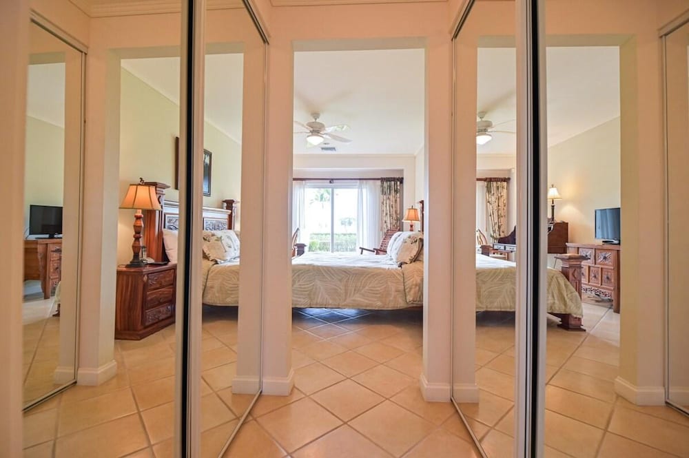 CR Luxury Del Mar 2Q 3 Bdrm