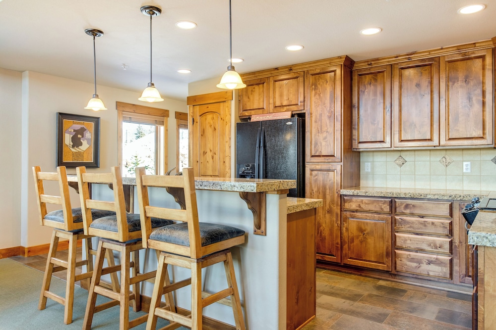Spacious Fraser Gem: 7 Mi to Winter Park!