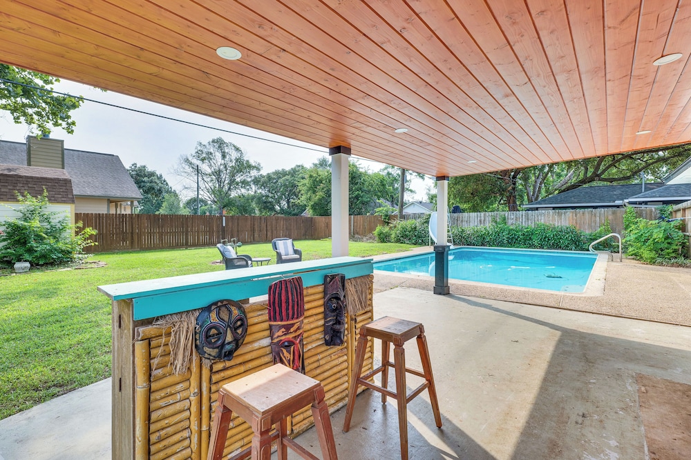 Tomball Home w/ Game Room: Walk to Main Street!